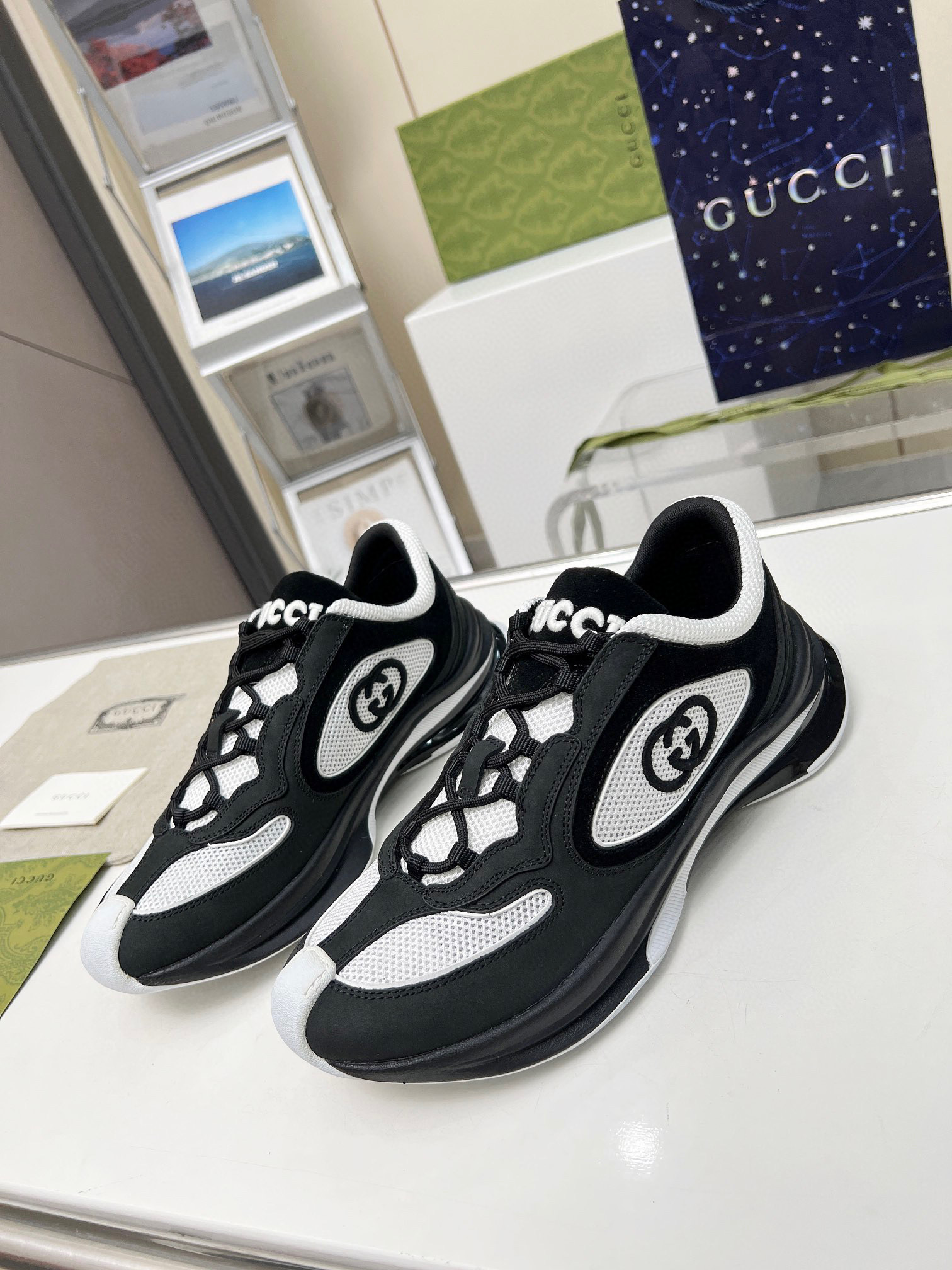 G*u*i sneaker 2023120103