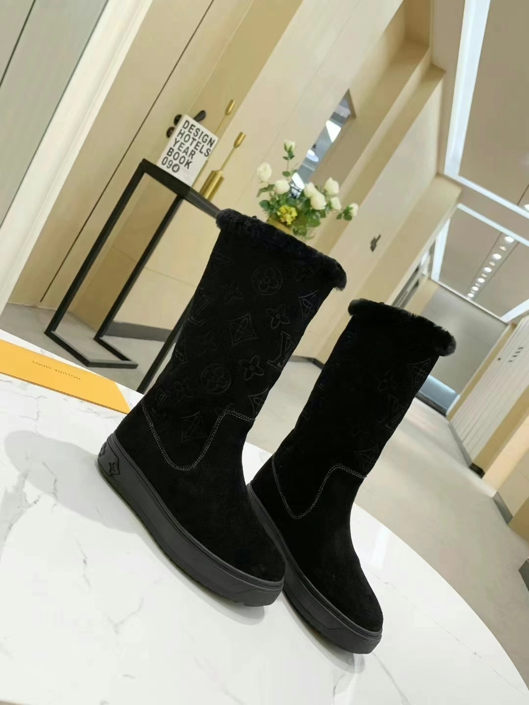 LV boots 2023120201