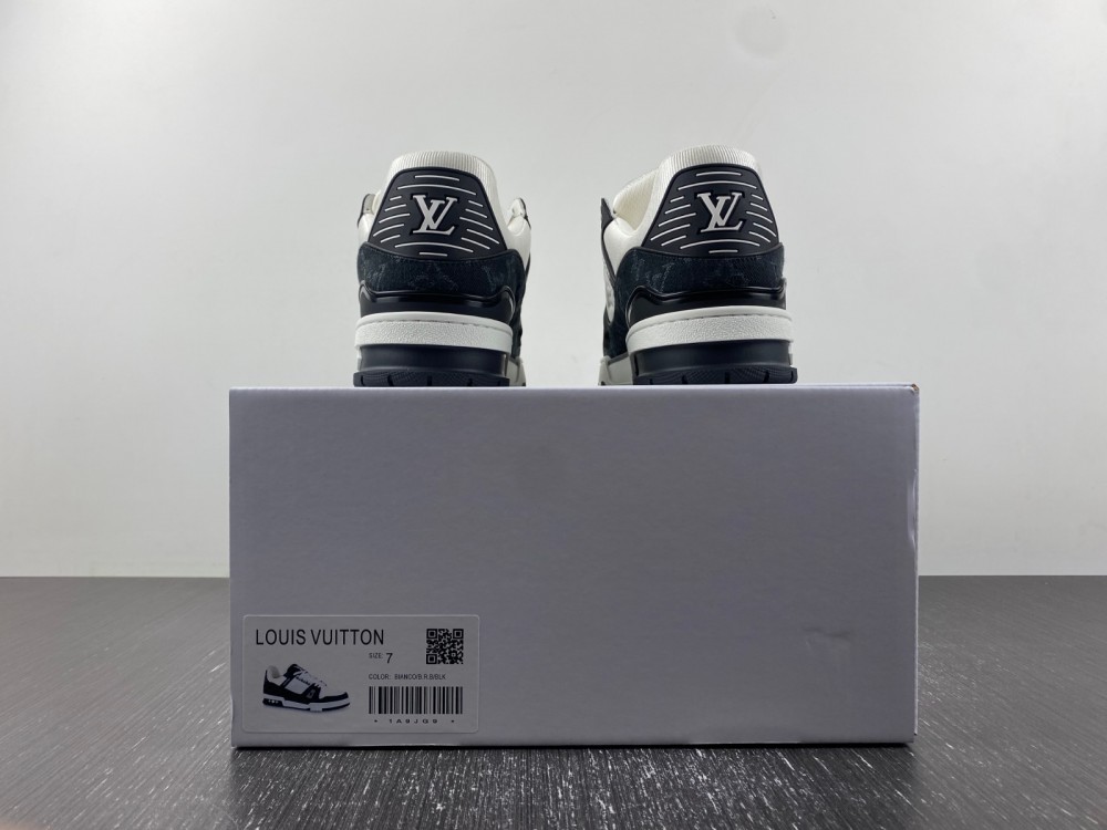 LV sneaker 2023120202