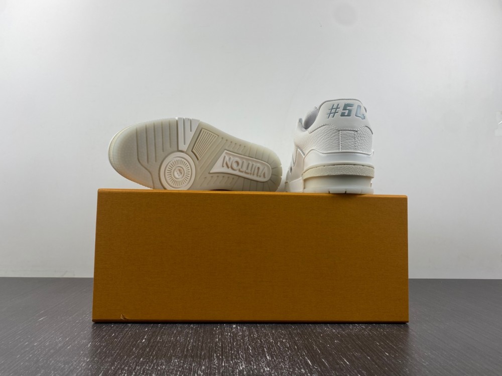 LV sneaker 2023120204
