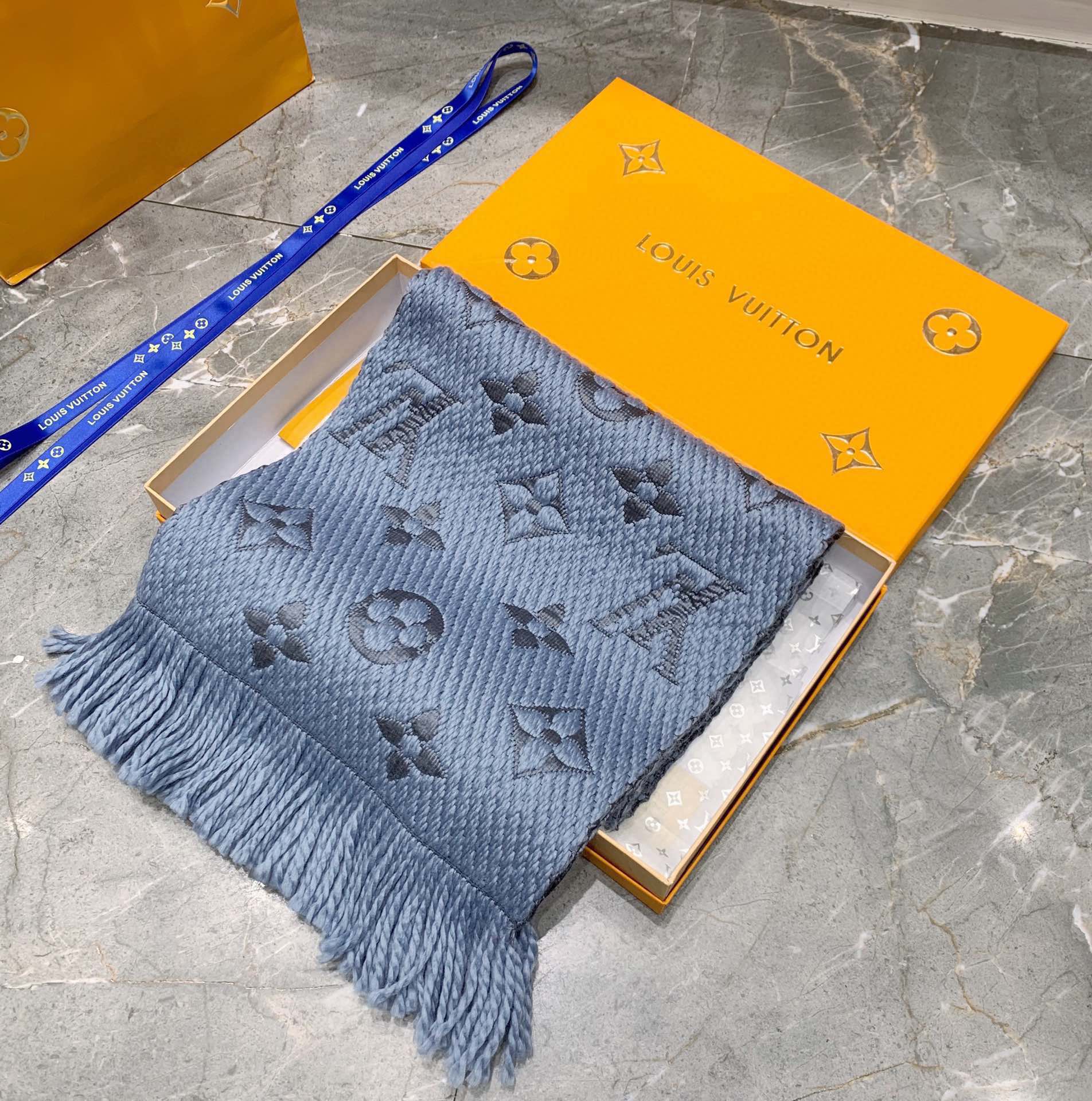 LV Scarf 2023121204