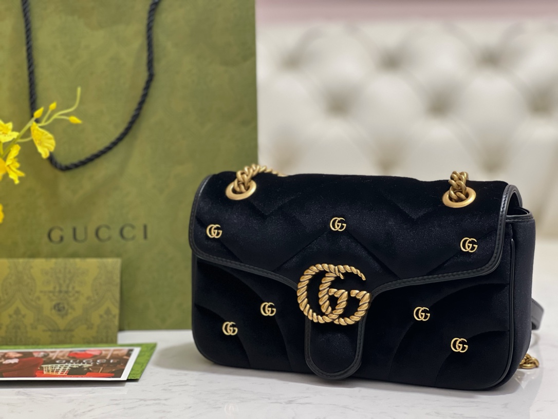 G*u*i marmont bag black 26*15*7cm