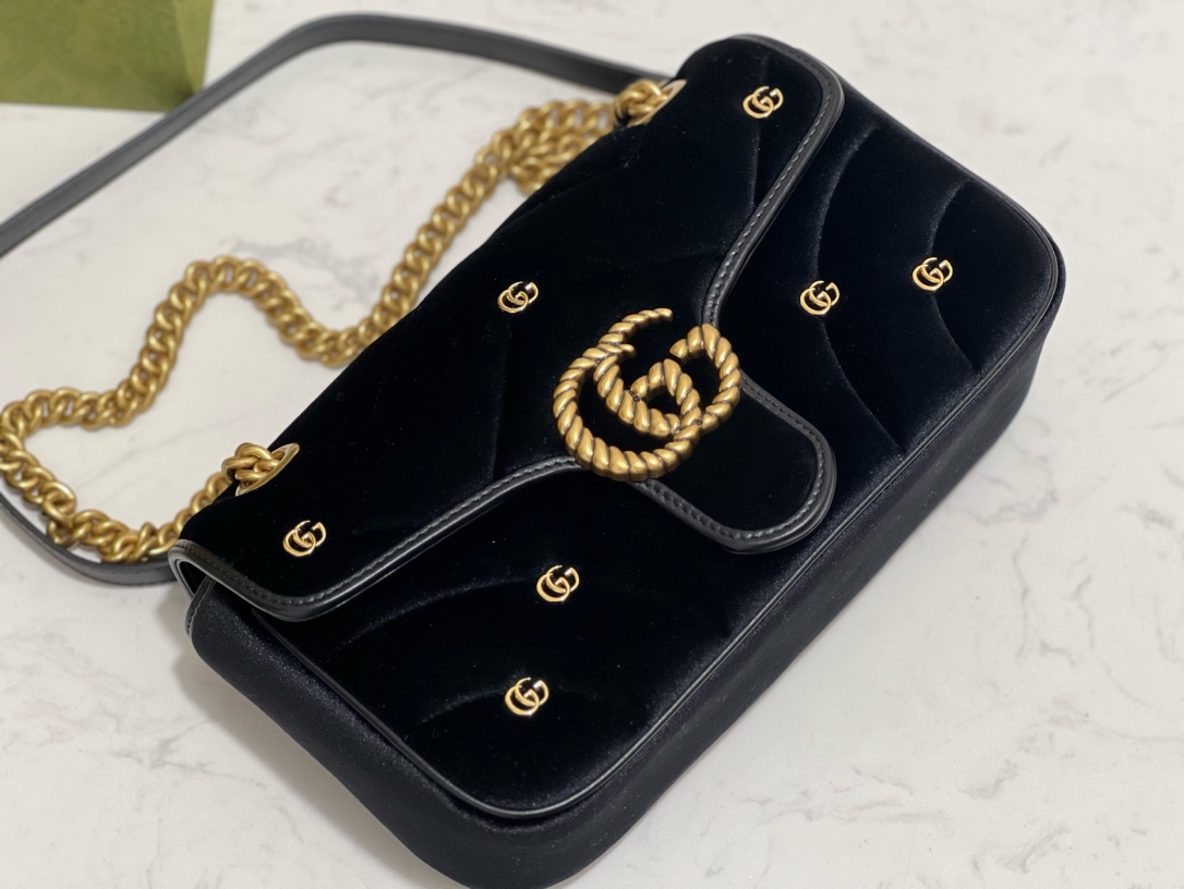 G*u*i marmont bag black 26*15*7cm