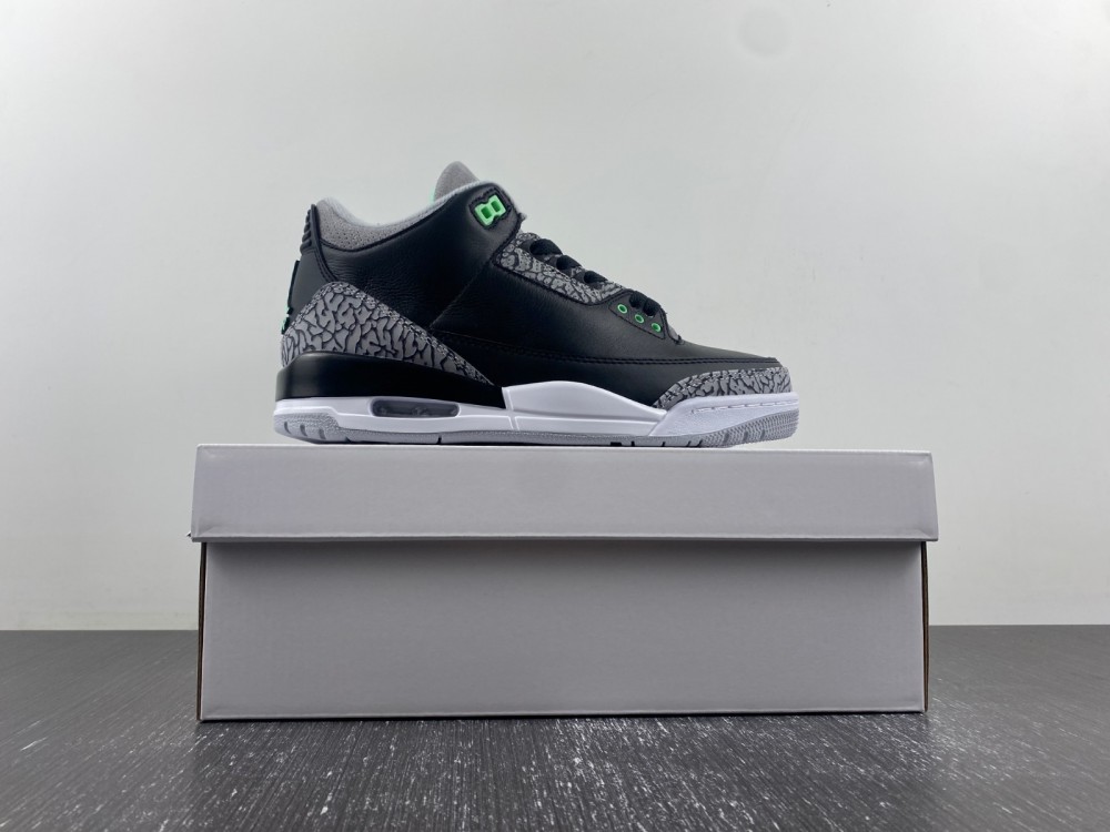 Air Jordan 3 Green Glow CT8532-03