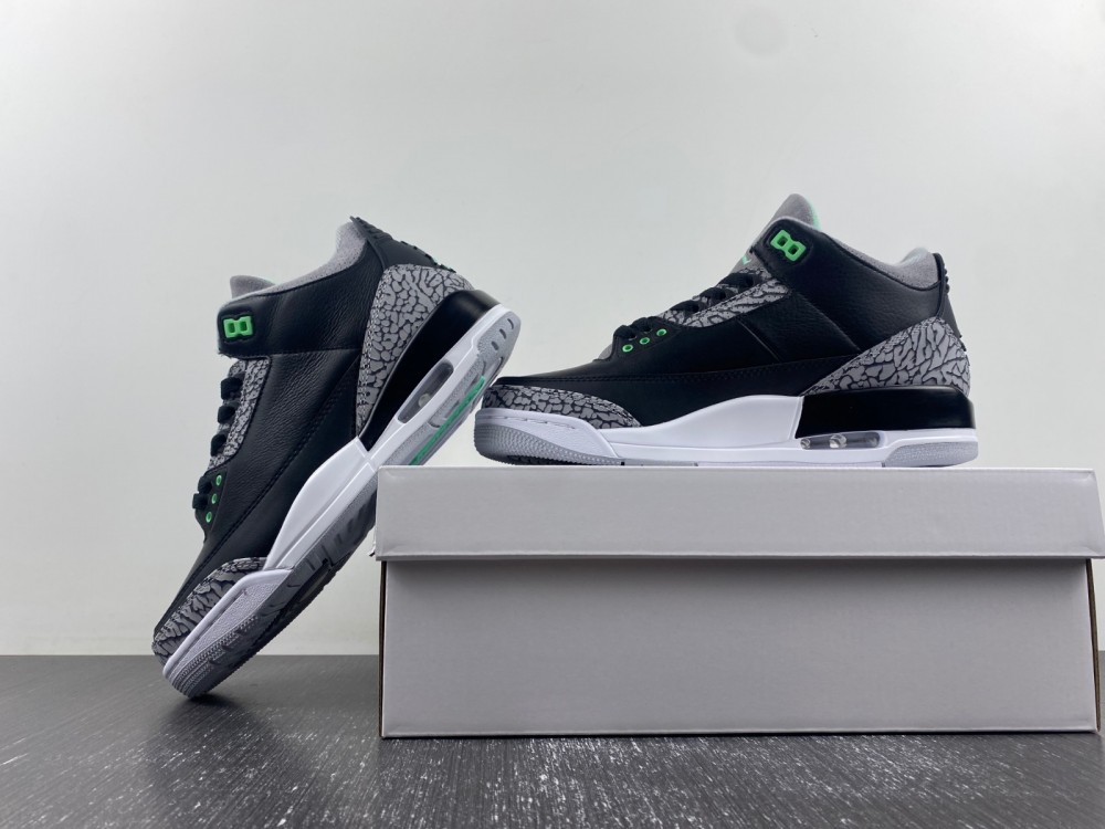 Air Jordan 3 Green Glow CT8532-03