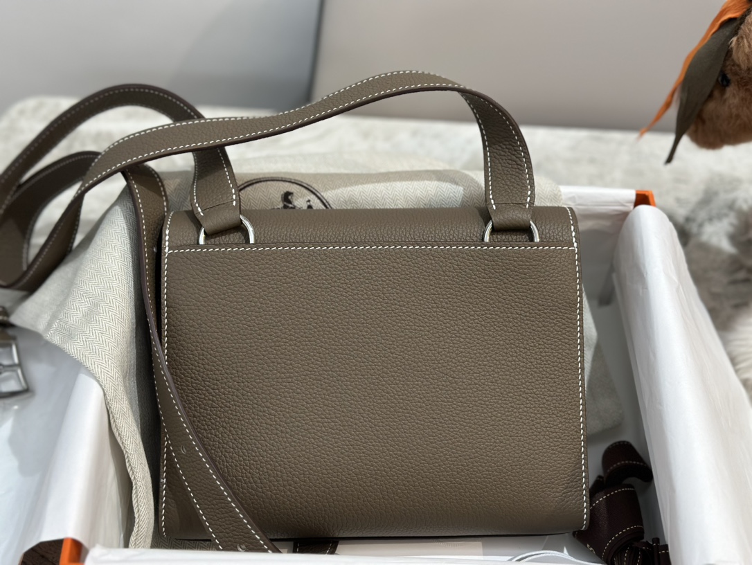 H**mes sac a depeches 21cm 2024010902