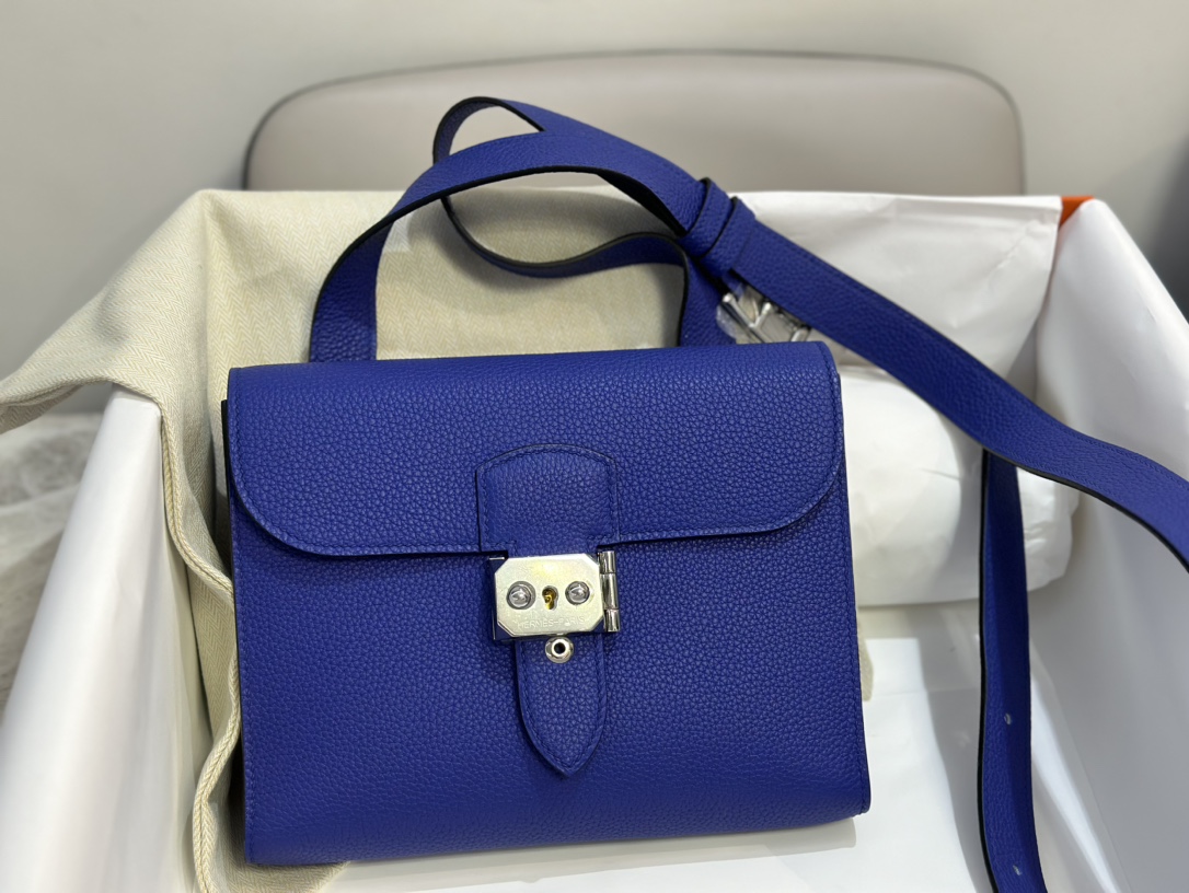 H**mes sac a depeches 21cm 2024010903
