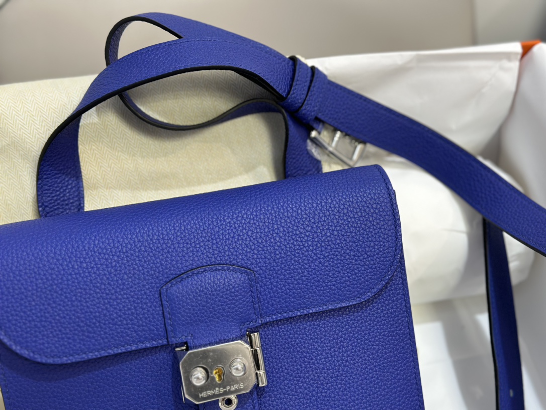 H**mes sac a depeches 21cm 2024010903