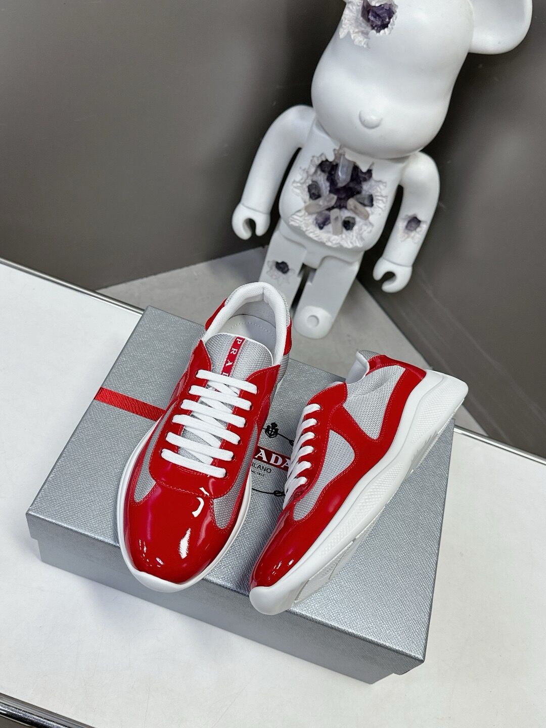 Pra*a sneaker 2024011201