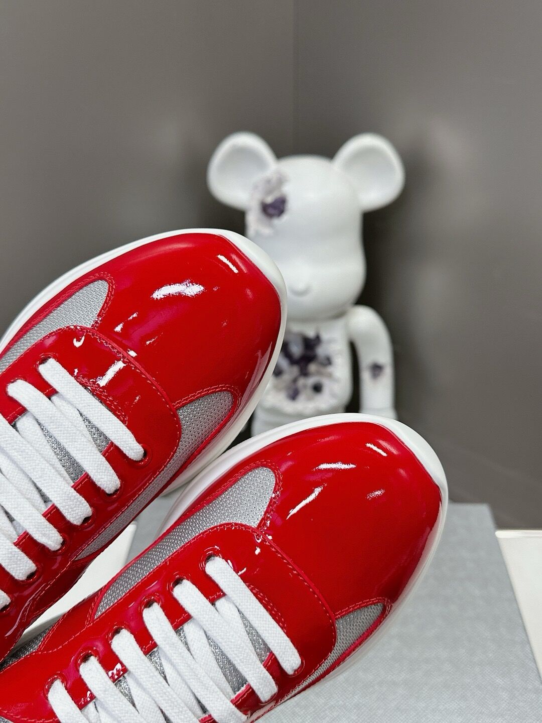 Pra*a sneaker 2024011201