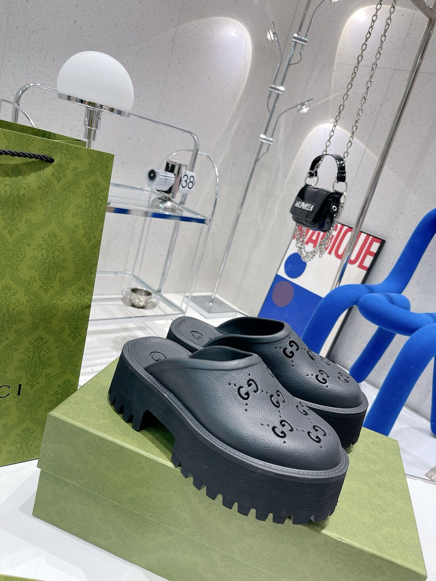 G*u*i sandals 2024011801