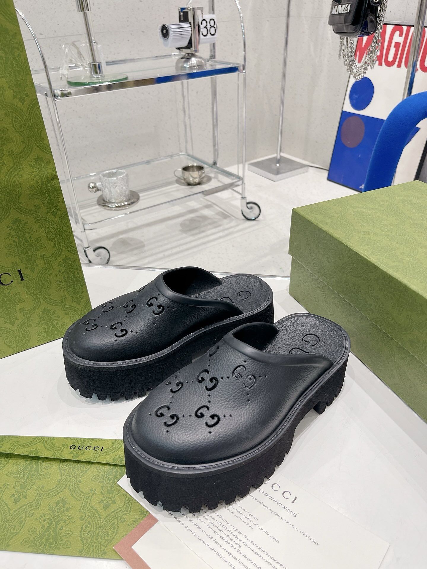 G*u*i sandals 2024011801