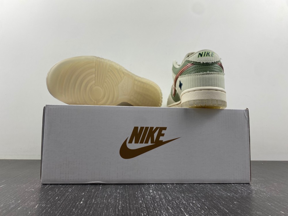 Nike Dunk Low Retro PRM Kyler Murray Be 1 of One  FQ0269-001