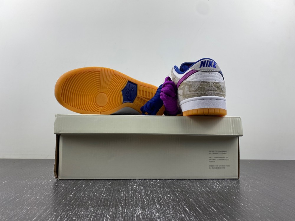 Rayssa Leal x Dunk Low SB Deep Royal Vivid Purple FZ5251-001