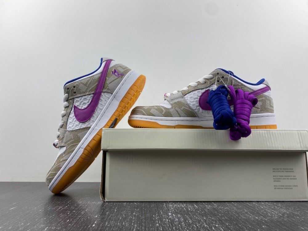 Rayssa Leal x Dunk Low SB Deep Royal Vivid Purple FZ5251-001
