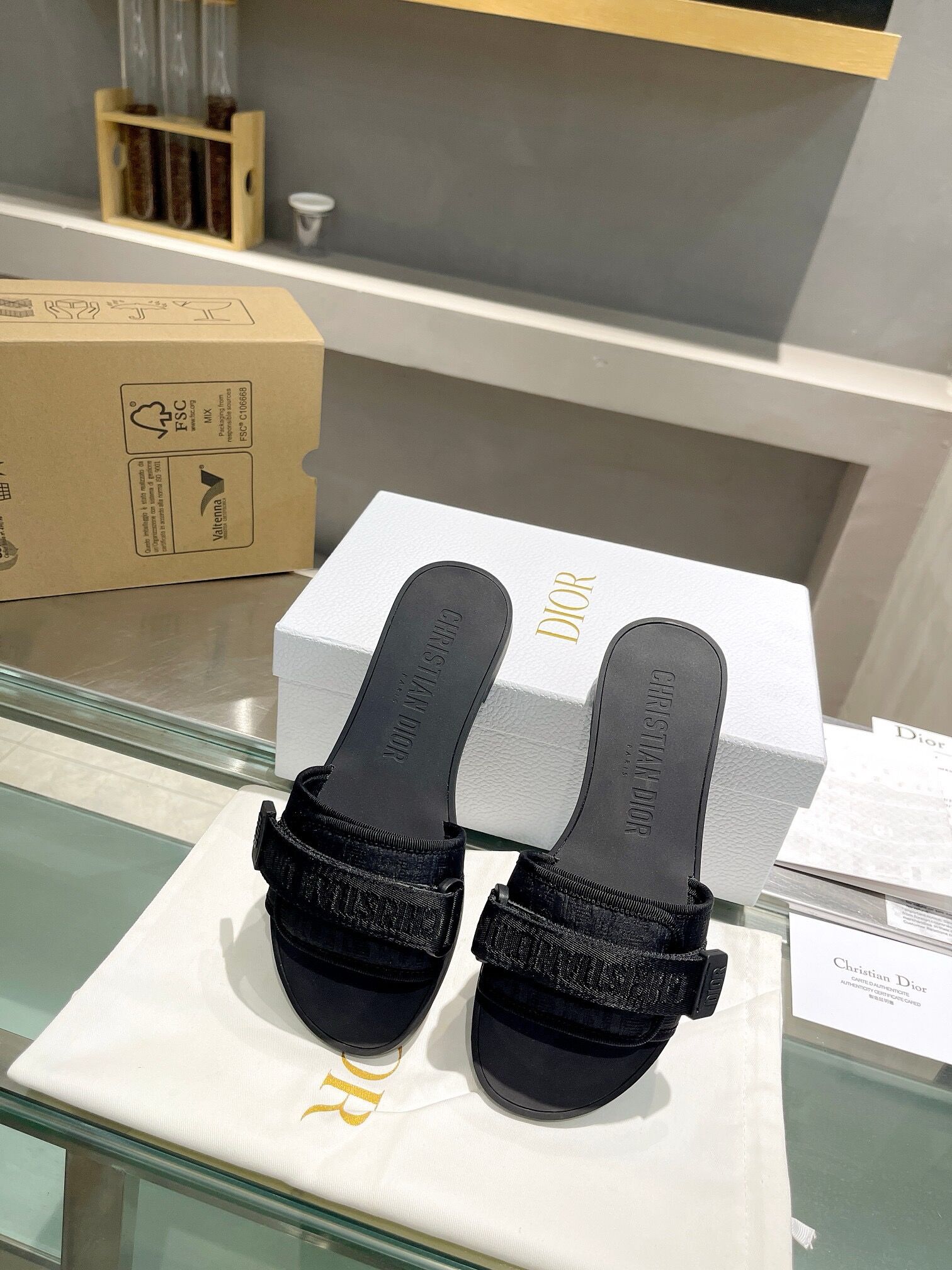 D*or slides 2024012701