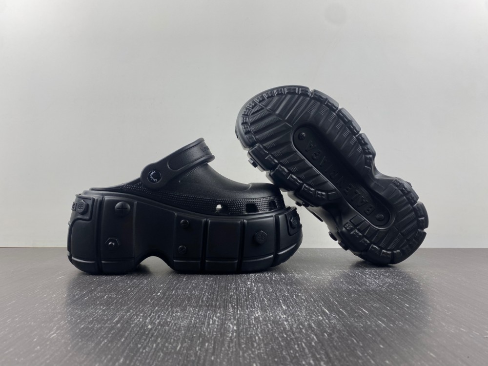 crocs x Ba*len*cia*ga hardcrocs slide 687397‑w1s8n‑1010