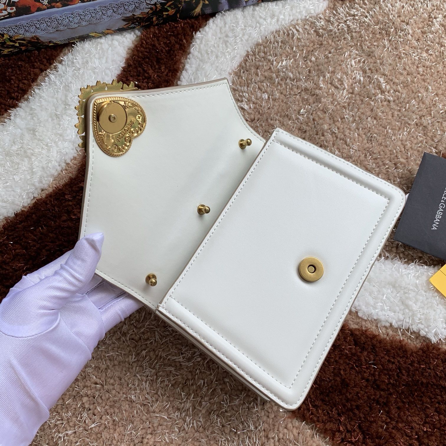 Dolce & Gabbana Small Devotion Envelope Top Handle Bag White 19x4.5x13cm