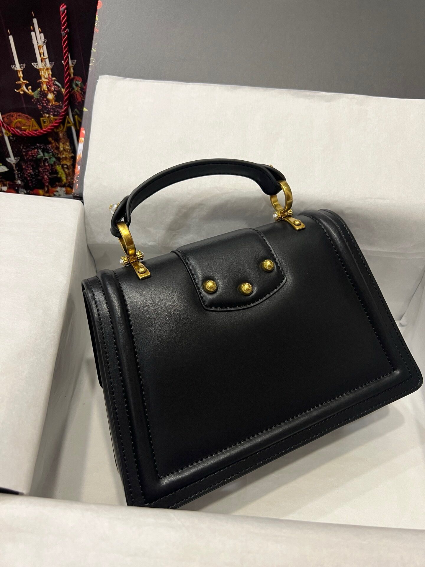 Dolce & Gabbana Amore Shoulder Bag In Black 27CM