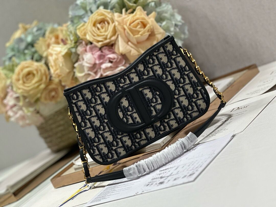ch**an D*or cd signature hobo mini chain bag 23.5x14.5x6cm