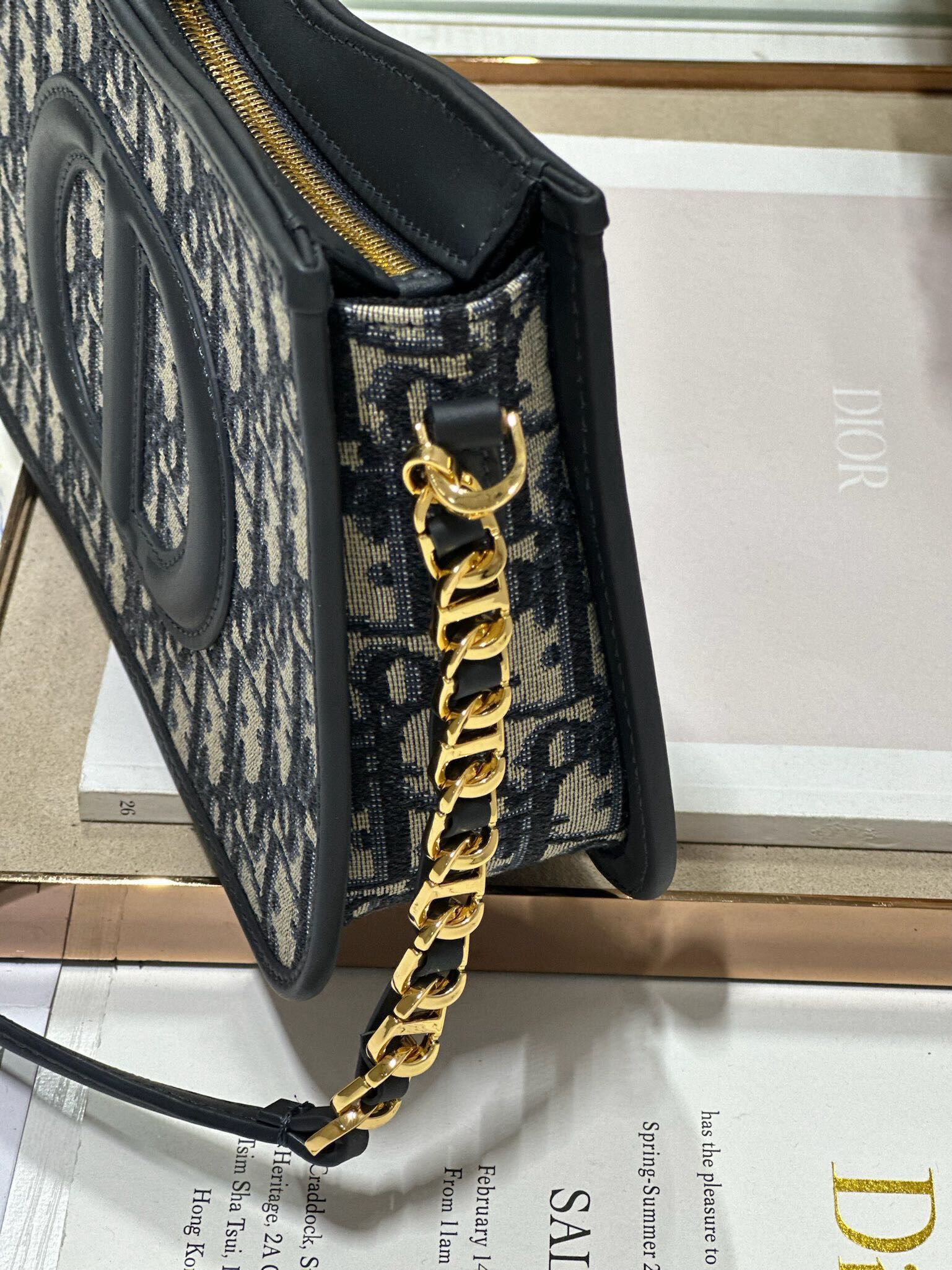 ch**an D*or cd signature hobo mini chain bag 23.5x14.5x6cm