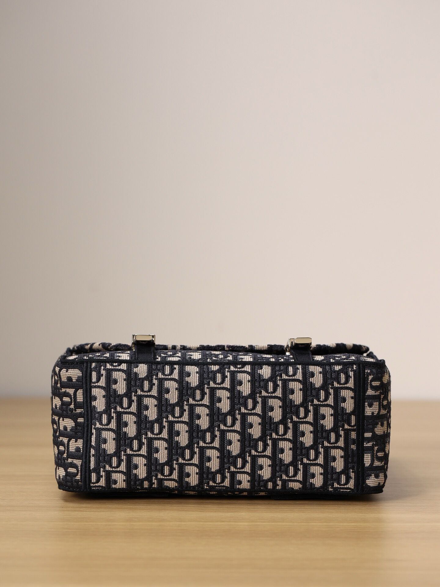 D*or medium D*orcamp bag 28*24*12cm