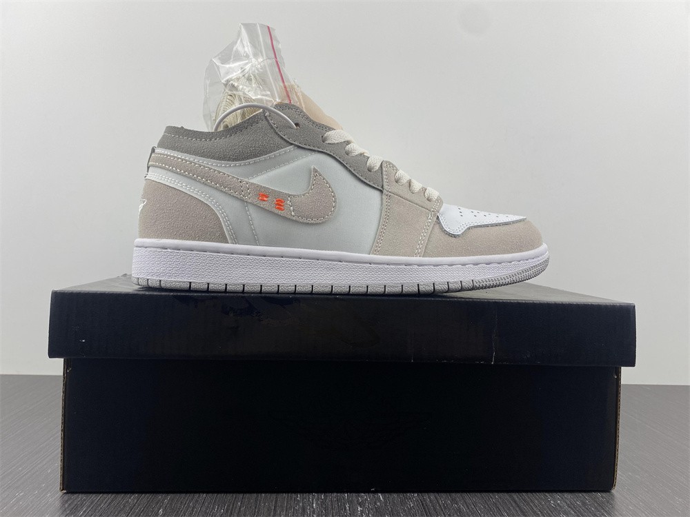 Air Jordan 1 Low Inside Out White Phantom DN1635-100