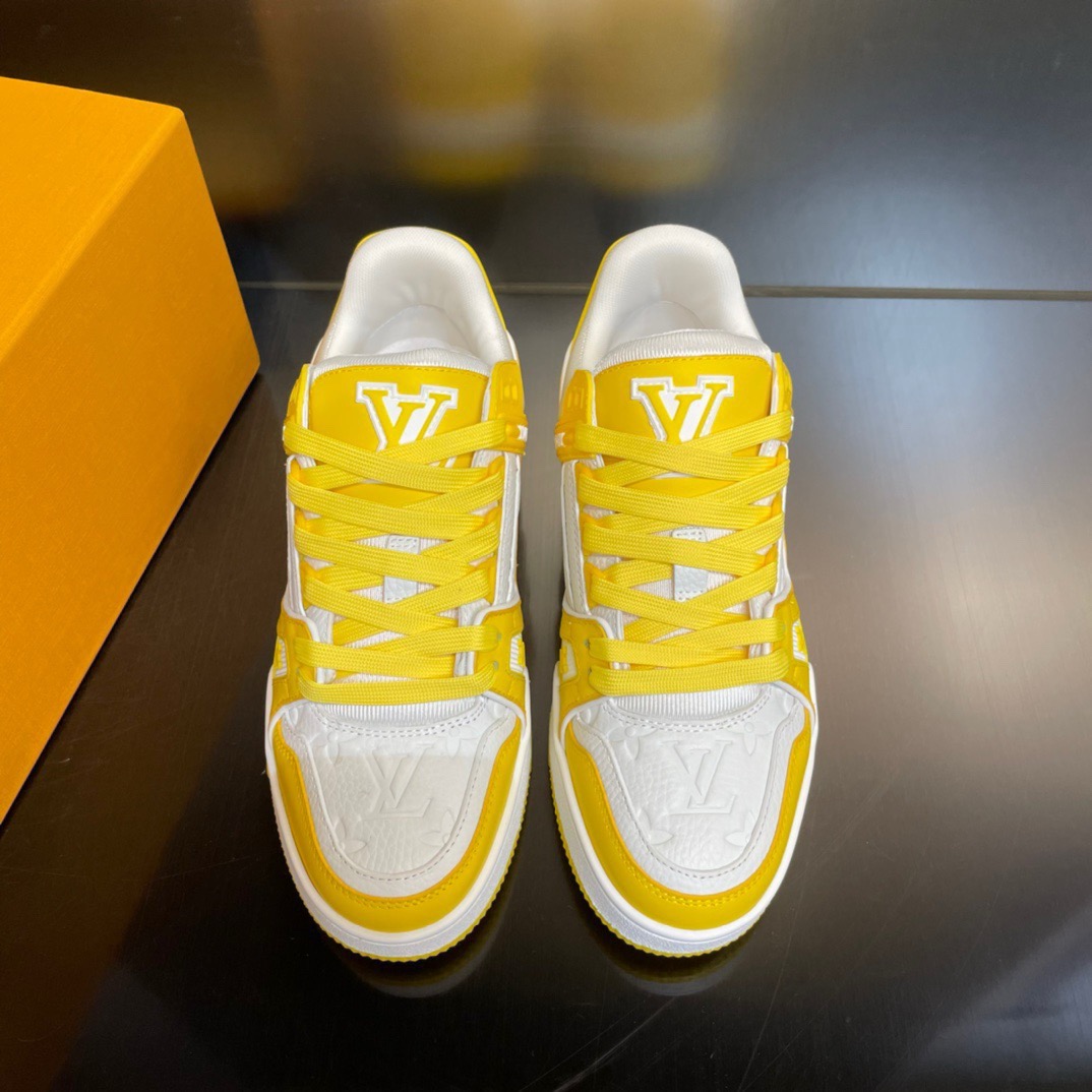 LV sneaker 202402271
