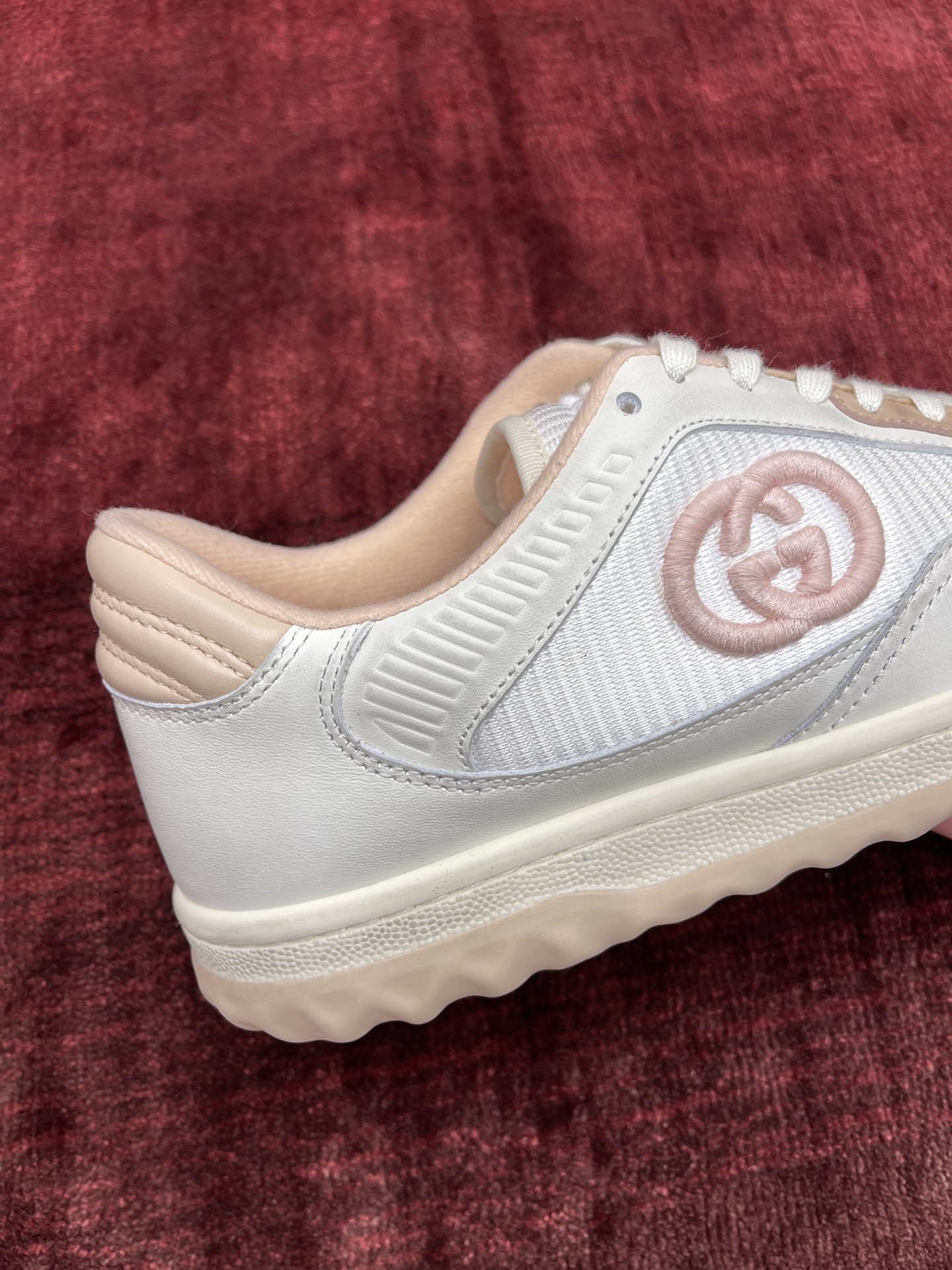 G*u*i sneaker 2024022901