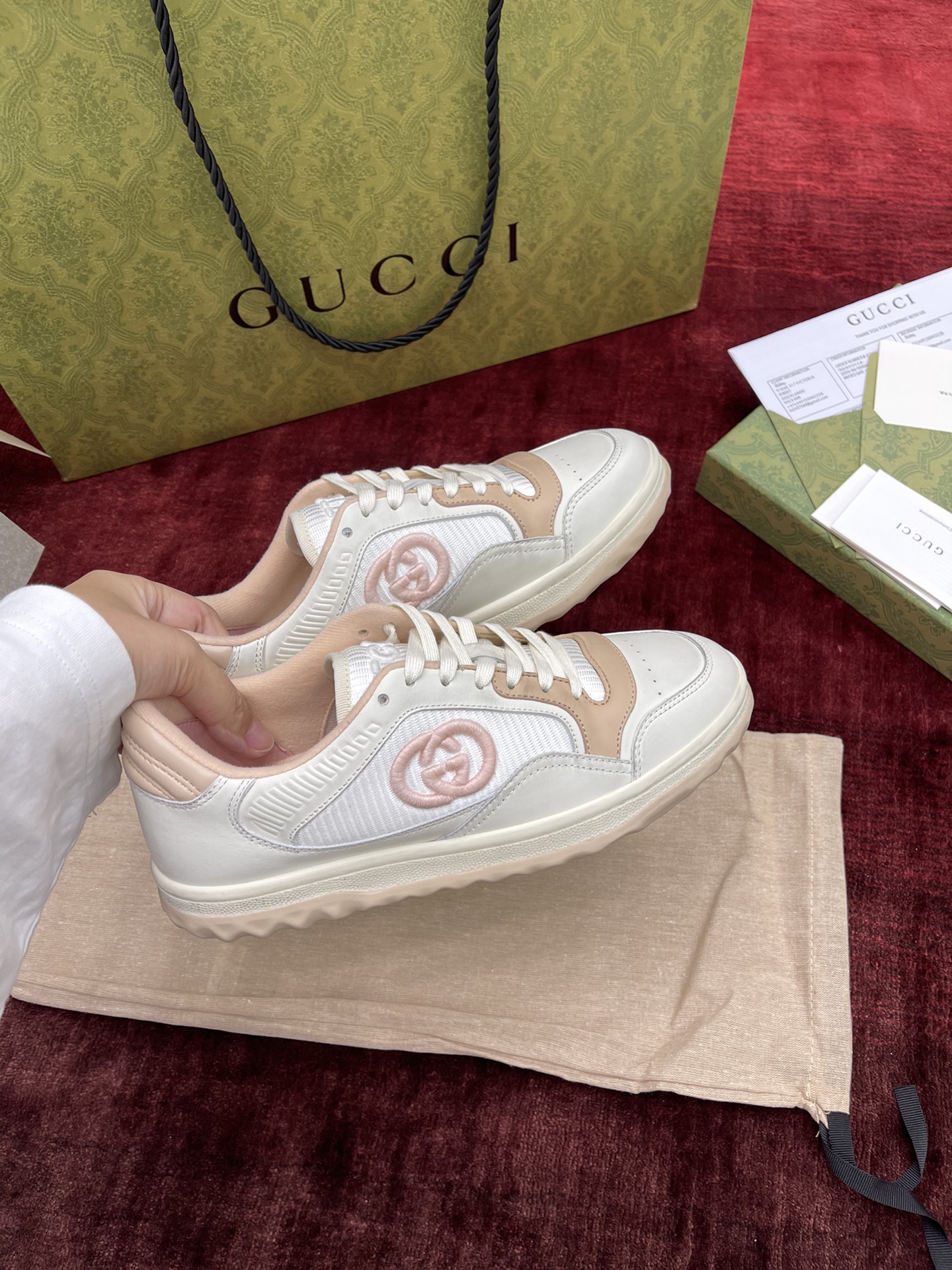 G*u*i sneaker 2024022901