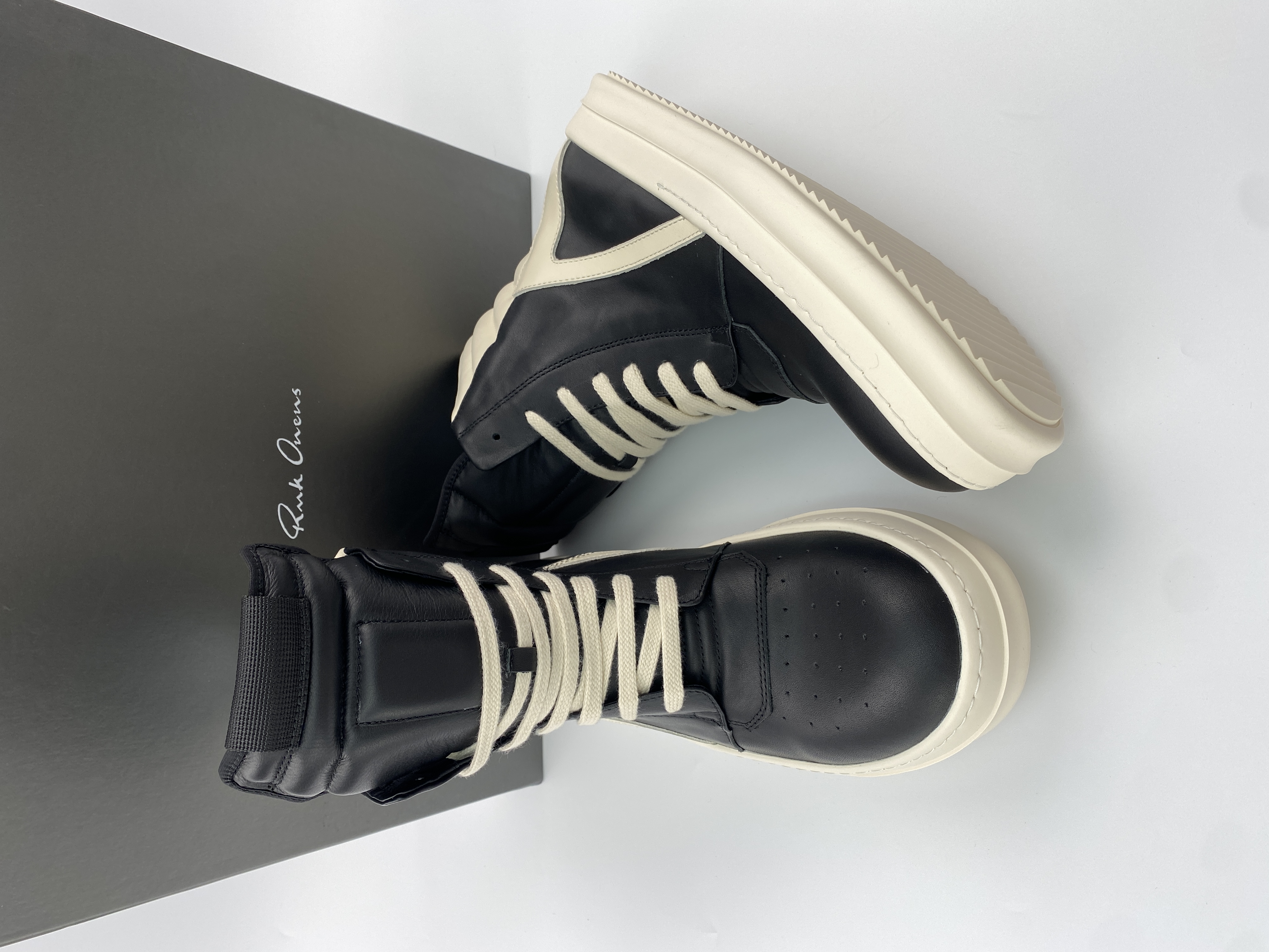 Rick Owens 2024030101