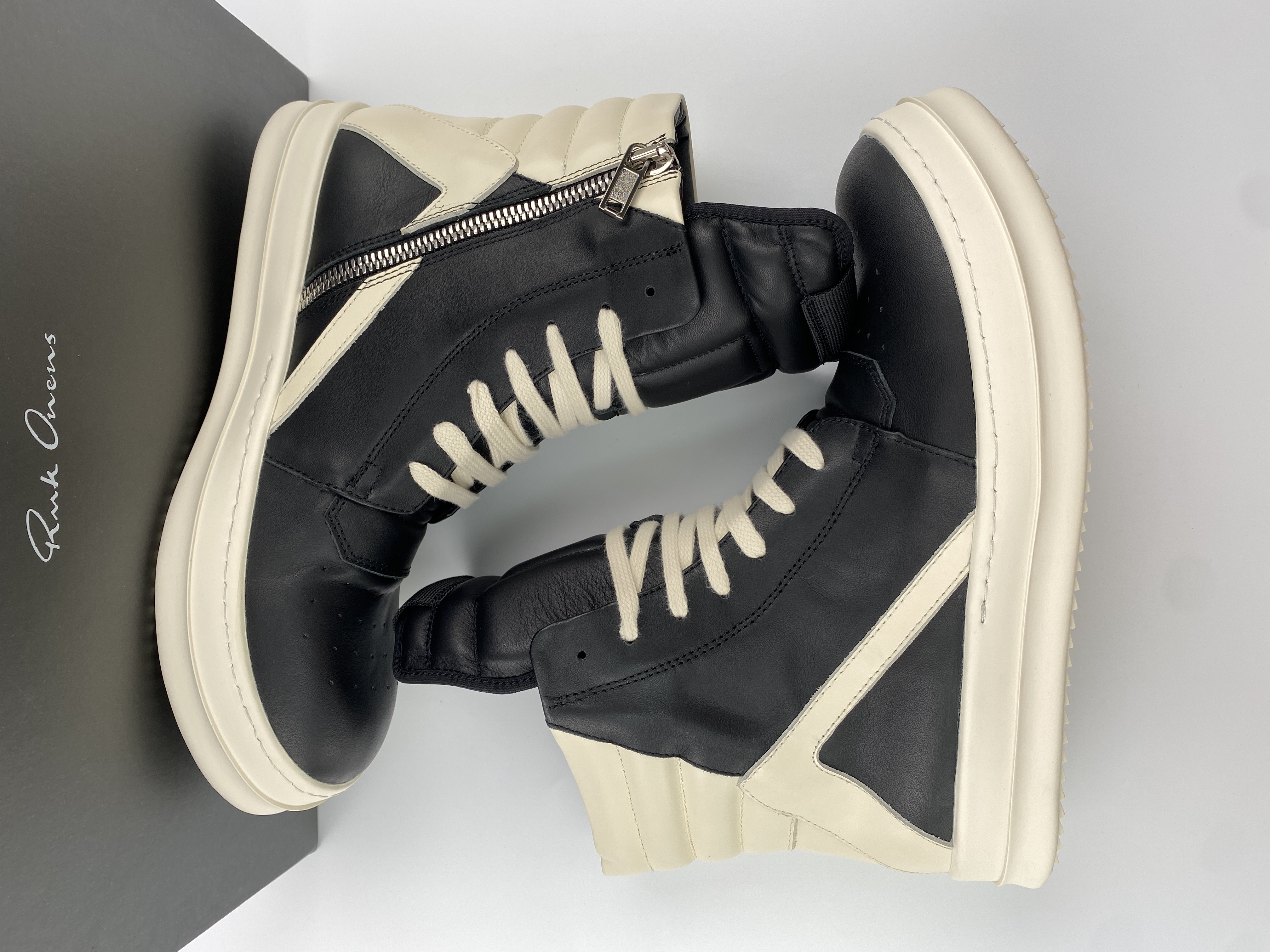 Rick Owens 2024030101