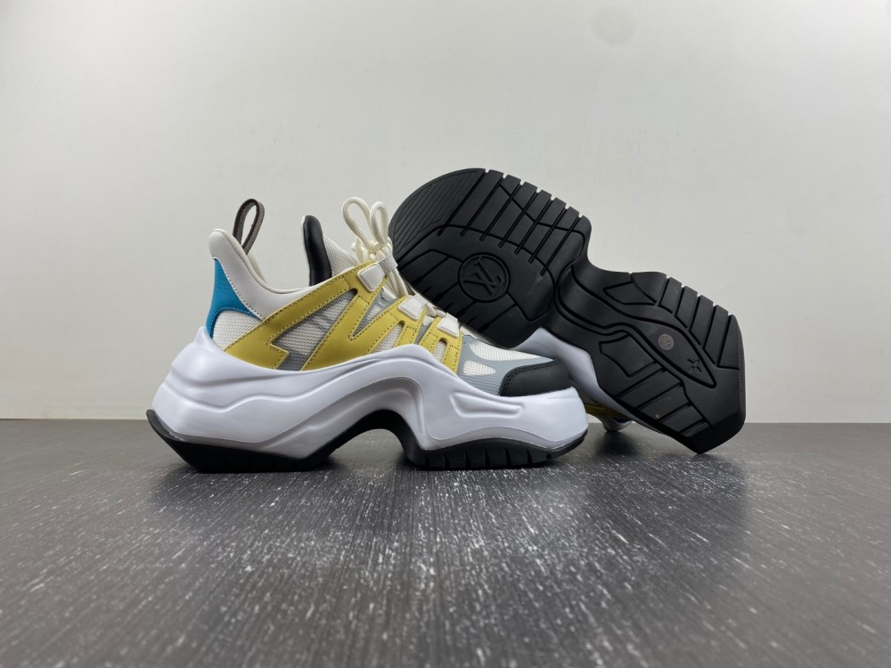 LV sneaker 2024030801