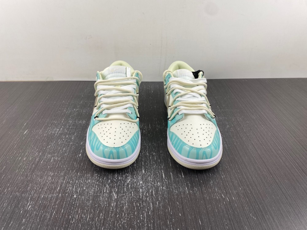 nike dunk sb T*f*ny green dj6188-100
