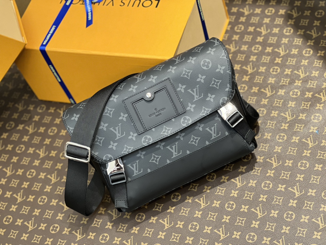 LV Messenger PM Voyager 33*22.5*11CM