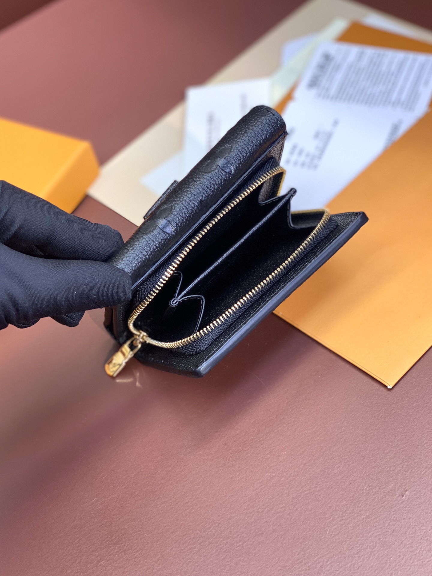 LV wallet 11.5*8.5*4CM