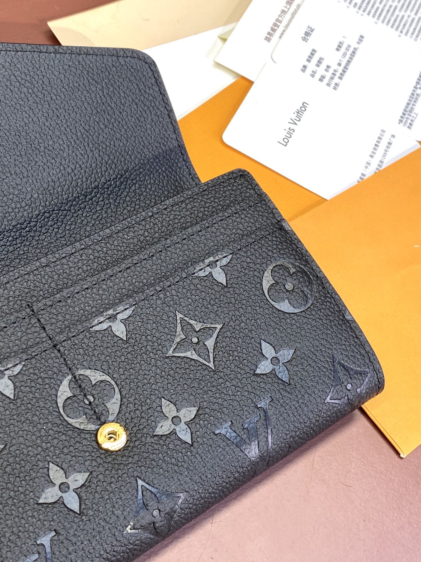 LV wallet 03 19*10.5*2CM