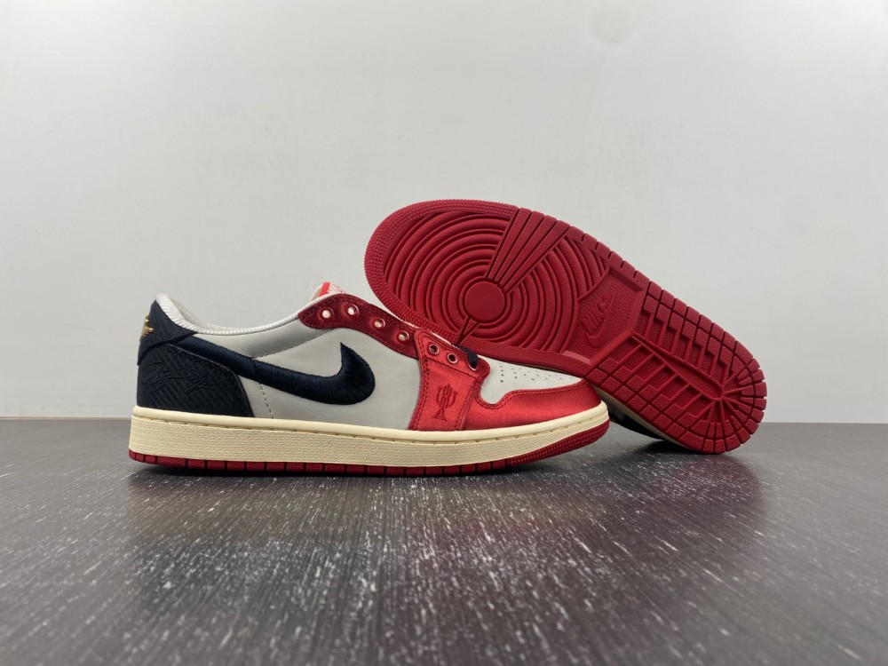 Air Jordan 1 Retro Low OG Trophy Room Away  FN0432-100