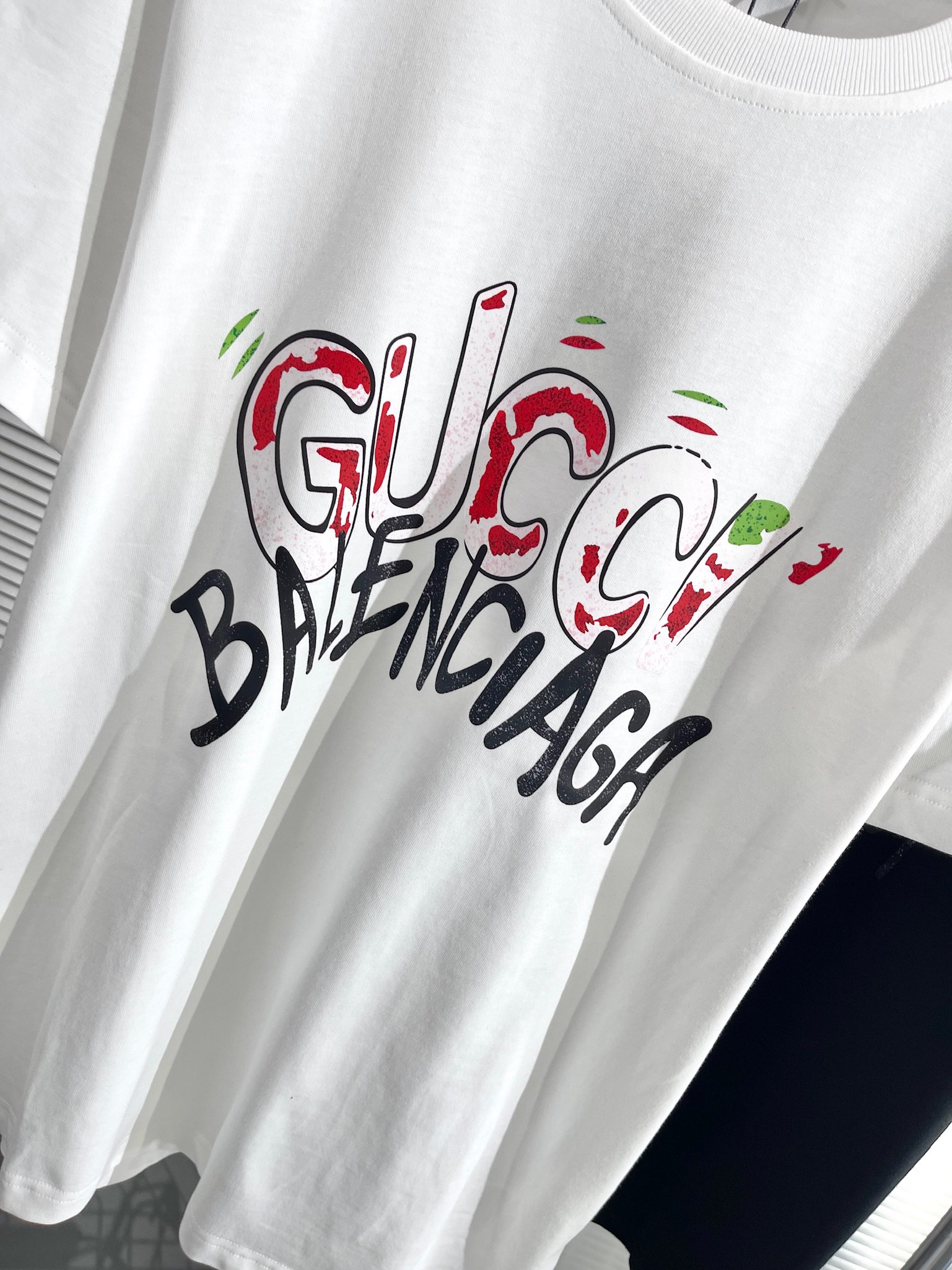 Ba*len*cia*ga g*u*i t-shirt 2024031903