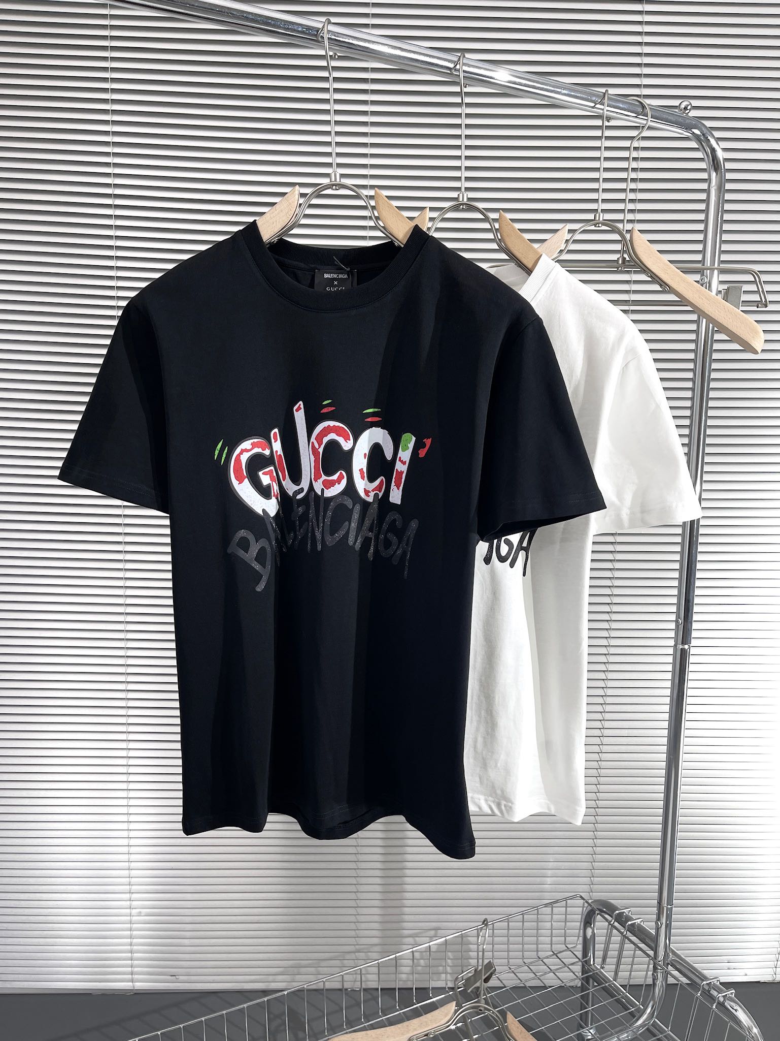 Ba*len*cia*ga g*u*i t-shirt 2024031903