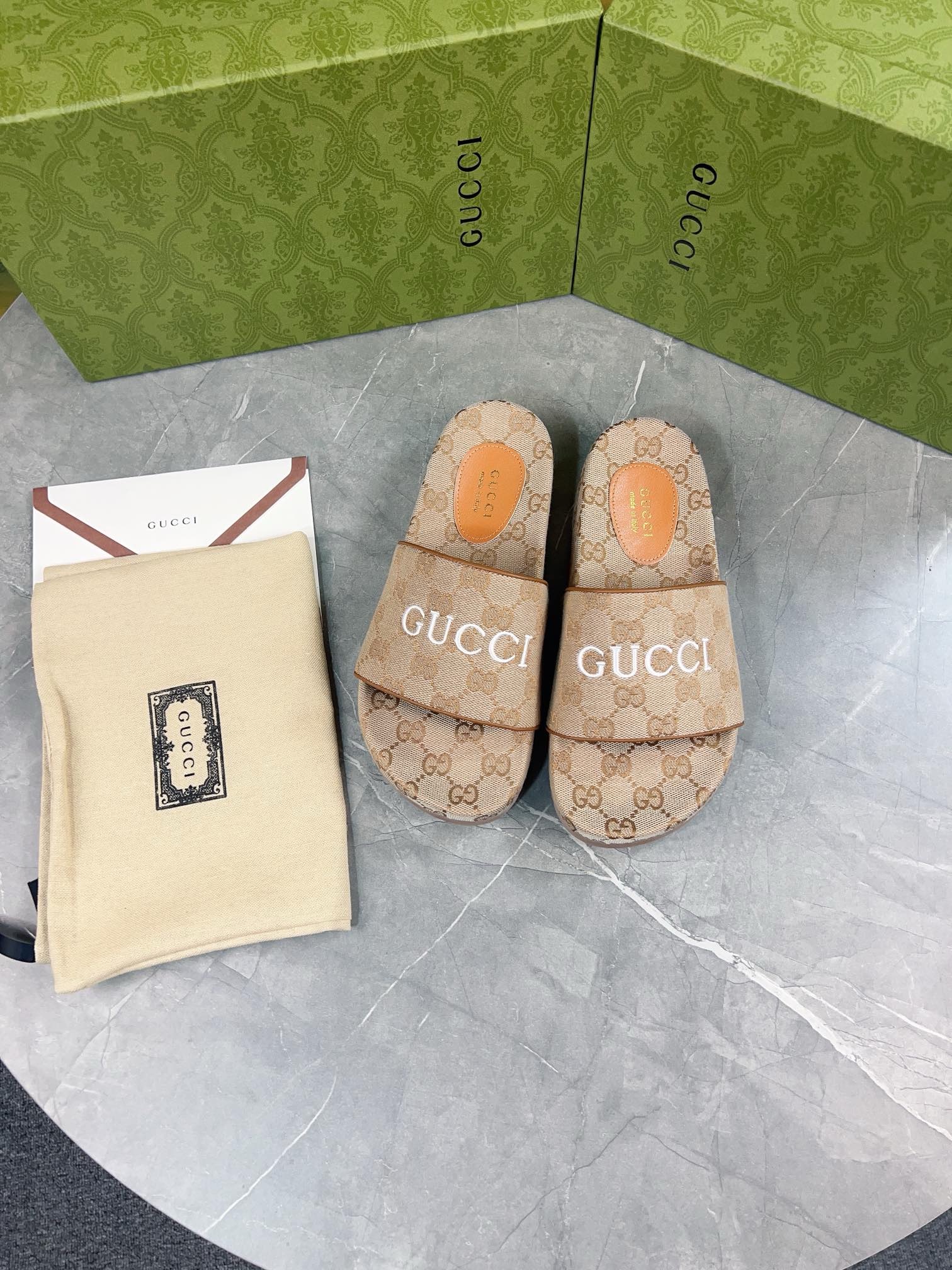 G*u*i sandals 2024032901