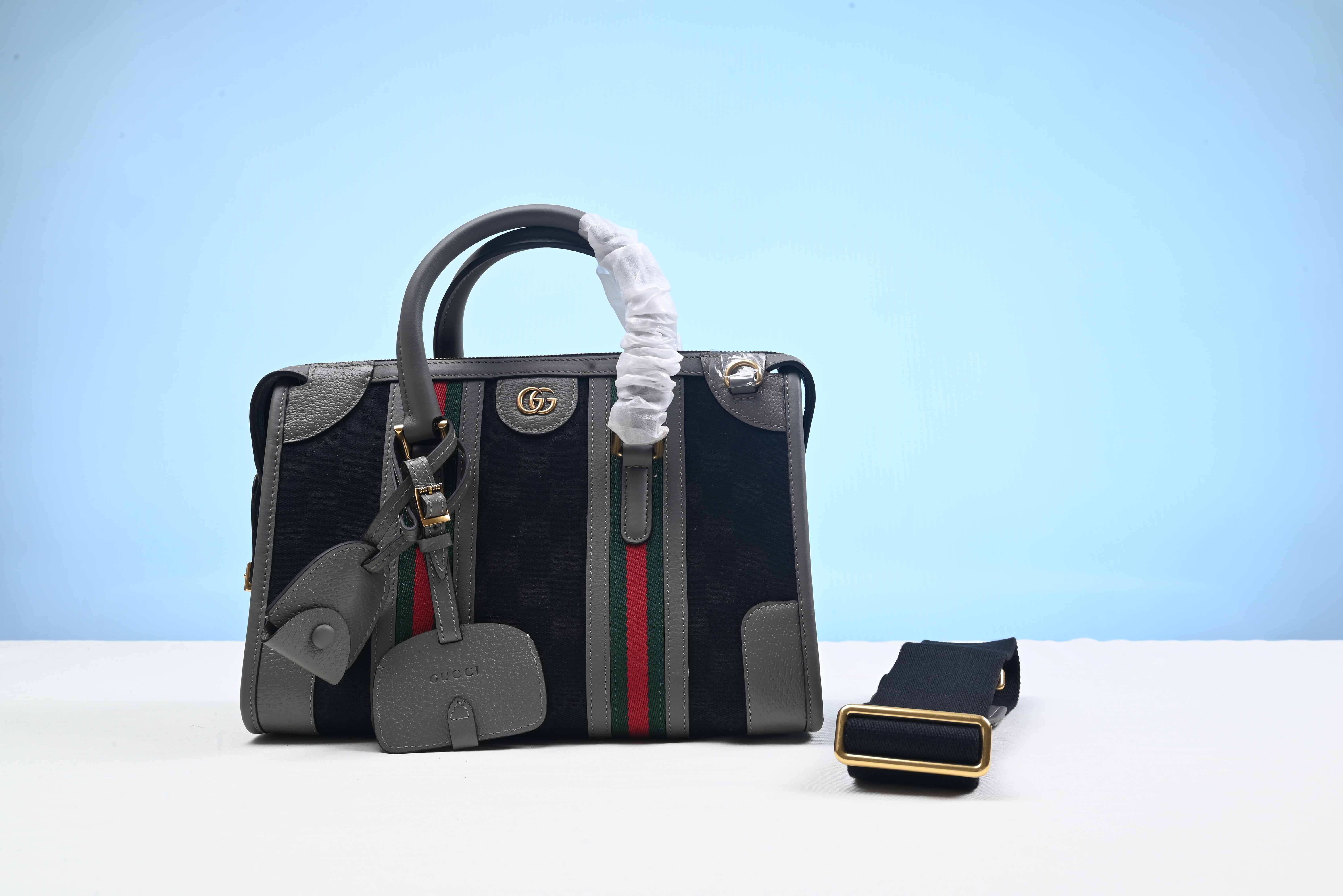 G*u*i bag 27cm 2024040801