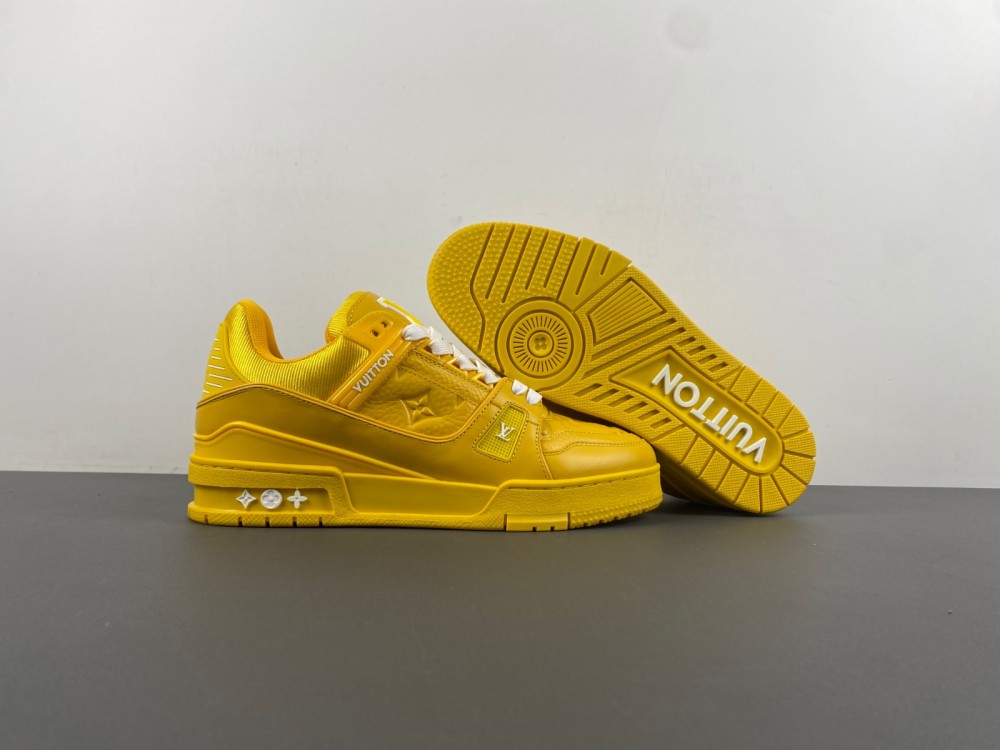 LV sneaker 2024041501