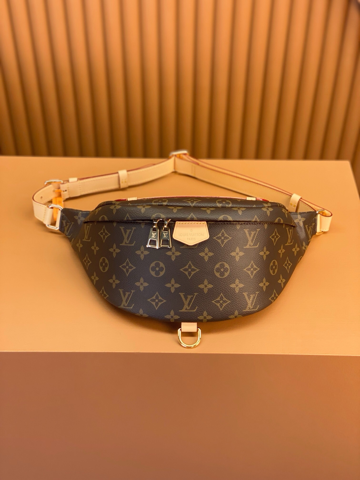 lv l**is V*t*n belt bag monogram m43644 bumbag  37*14*13cm
