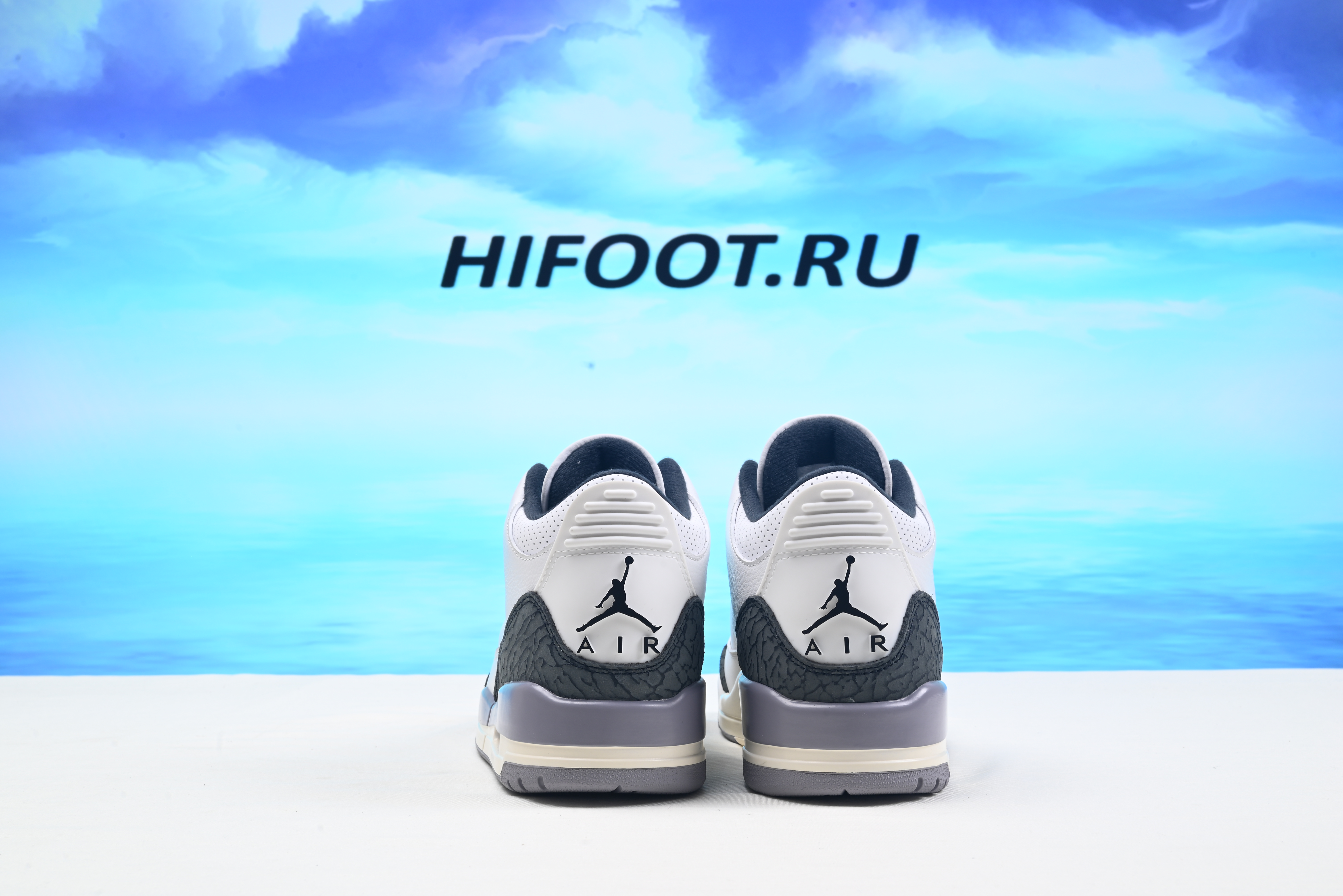 Air Jordan 3 Cement Grey CT8532-106