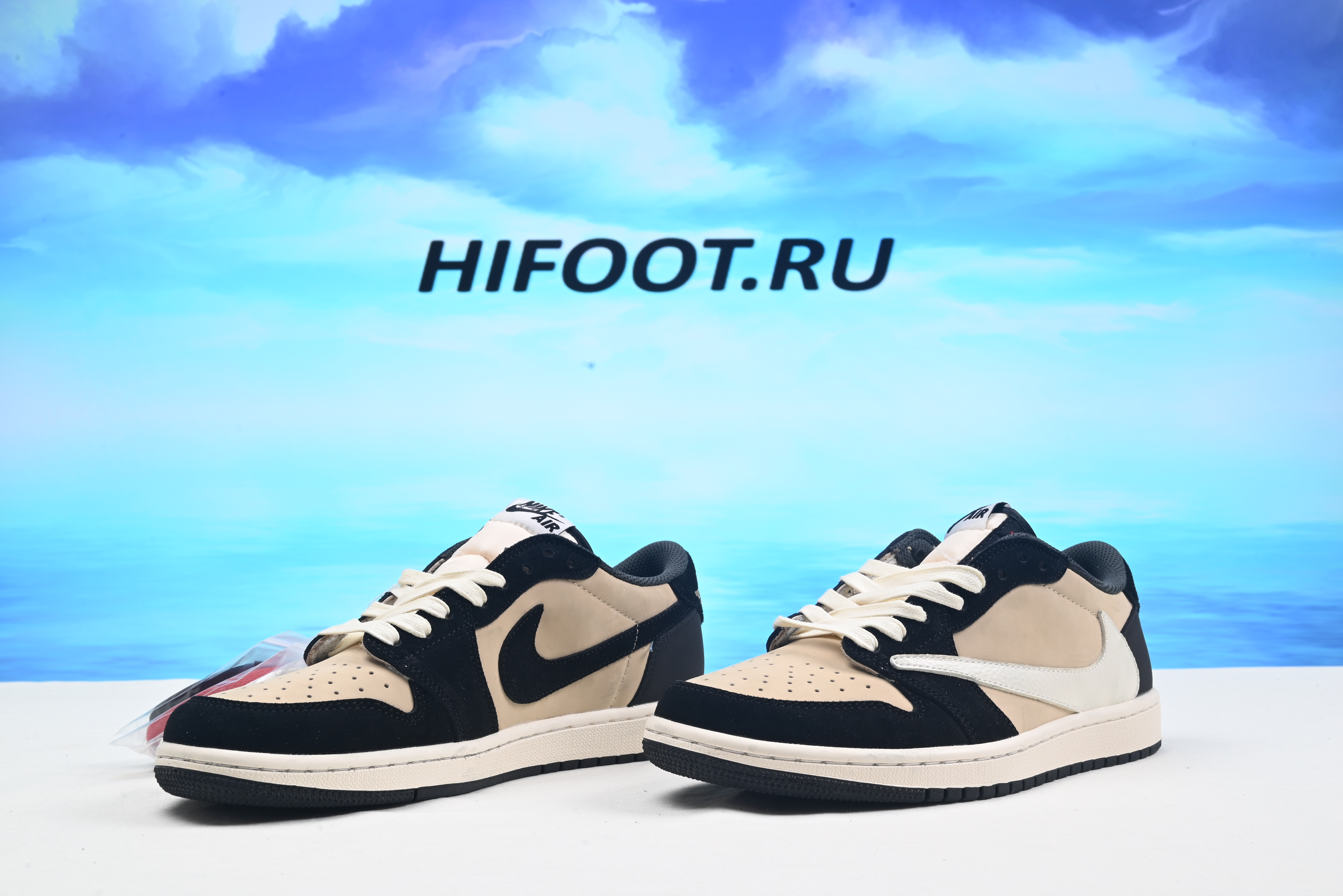Travis Scott x Air Jordan 1 DM7866-201