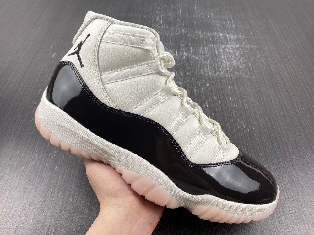 Air Jordan 11 Retro Neapolitan  AR0715-101