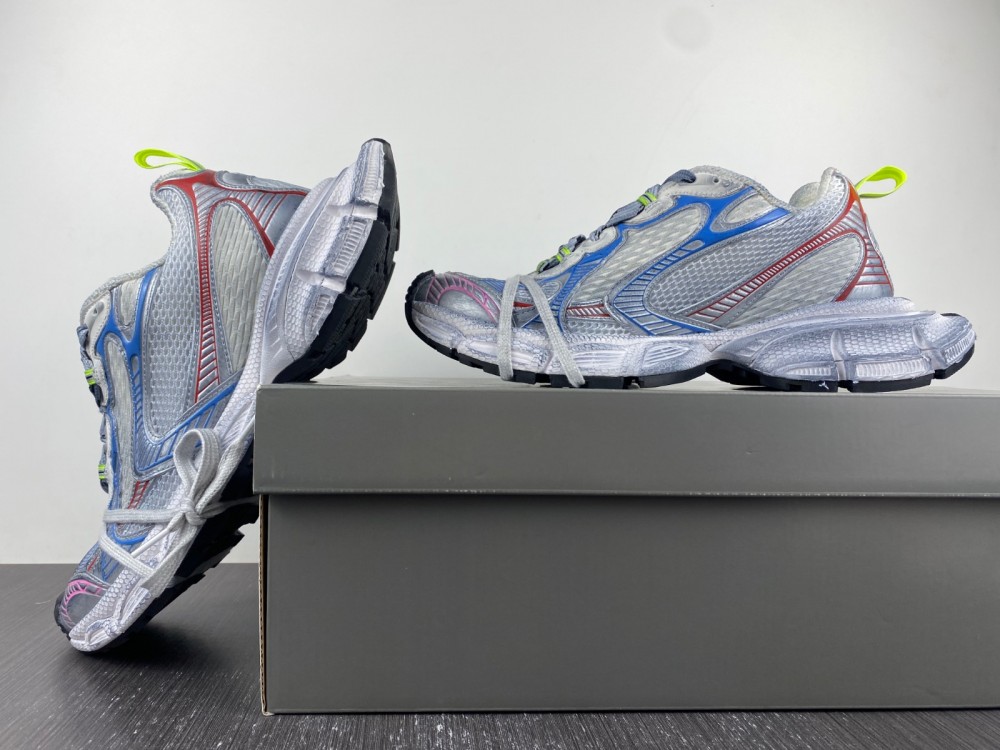 Ba*len*cia*ga sneaker 2024042202
