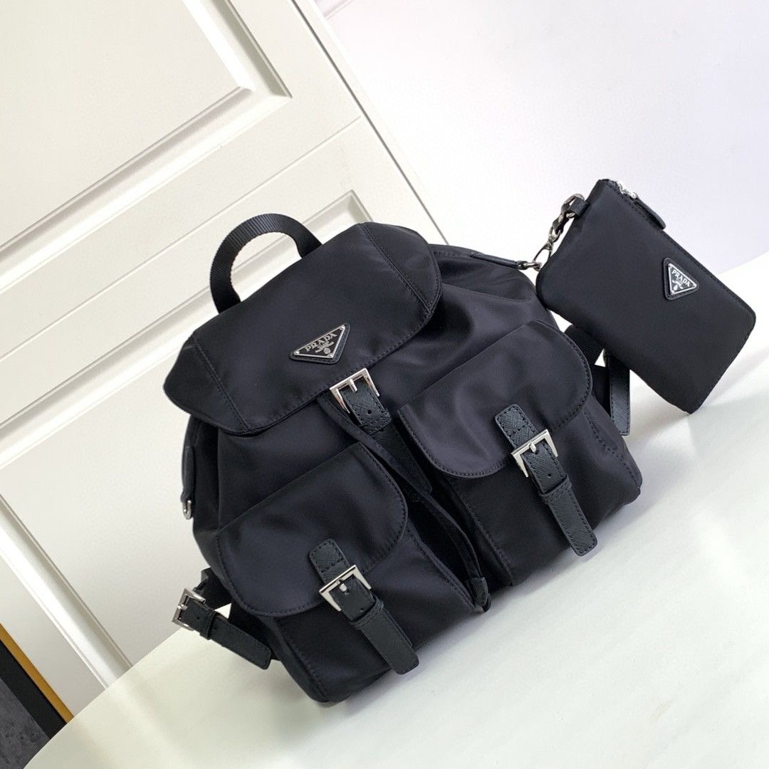 Pra*a re-nylon medium backpack- black 32*30*15cm