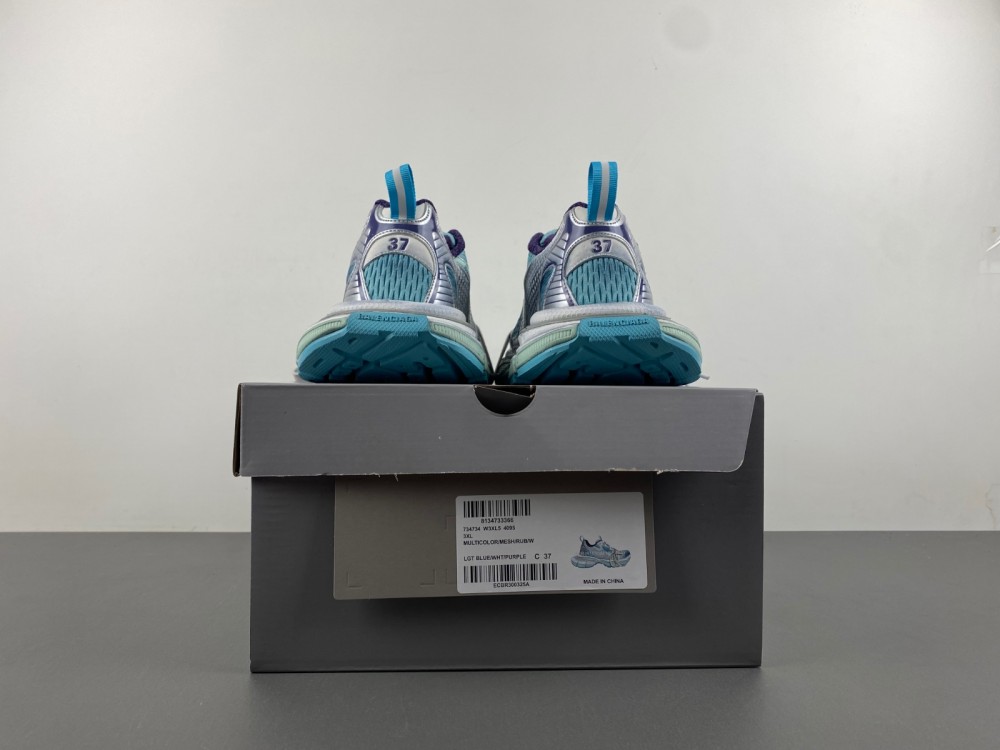 Ba*len*cia*ga sneaker 2024042501